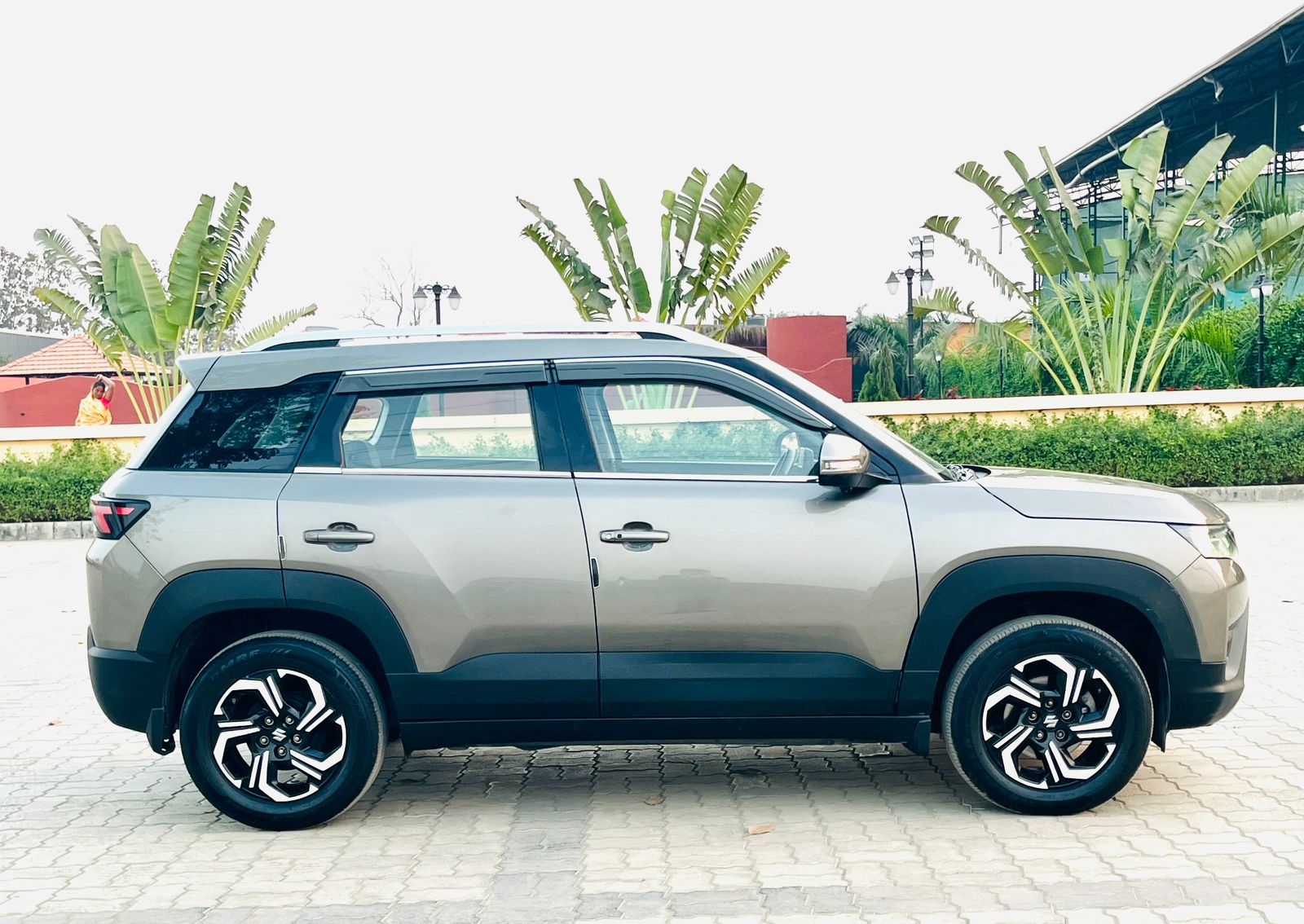 BREZZA MARUTI SUZUKI