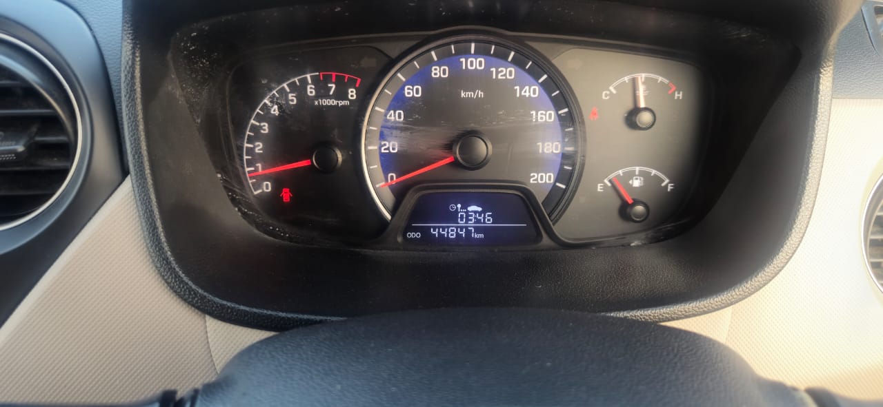 HYUNDAI XCENT VTVT SX PETROL 2017/12