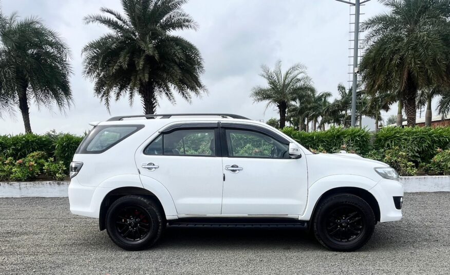 FORTUNER AUTO 2015