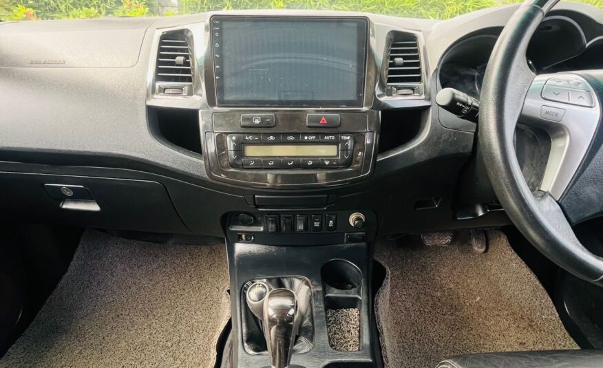 FORTUNER AUTO 2015
