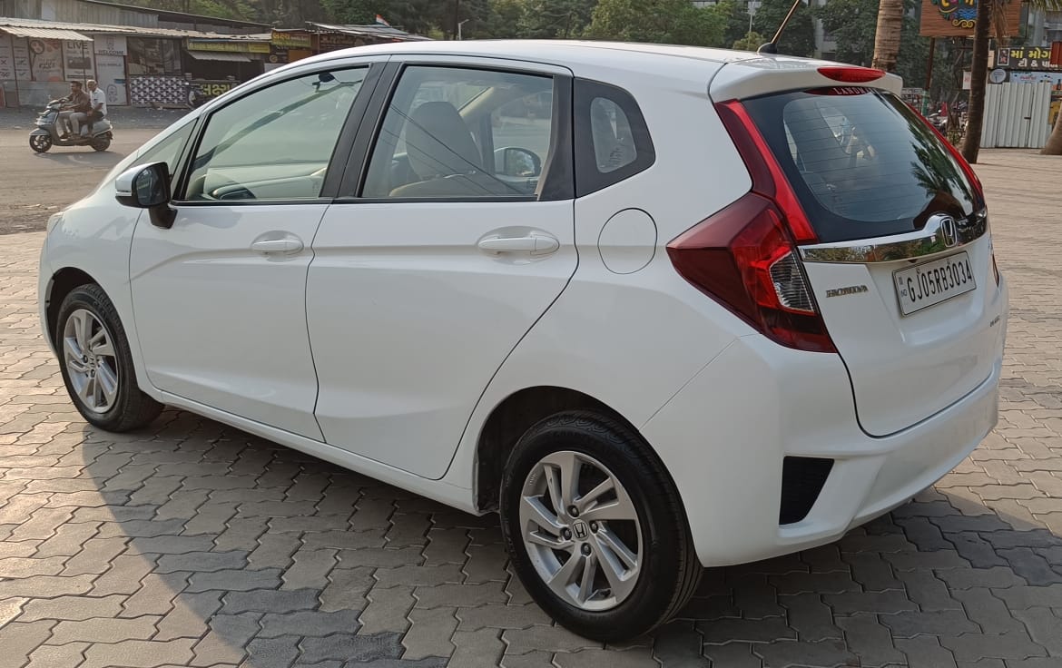 HONDA  JAZZ AUTO 2017