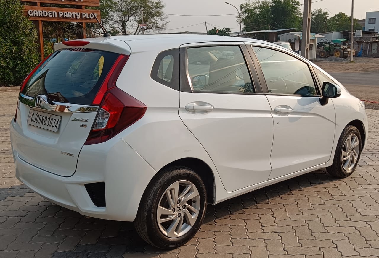 HONDA  JAZZ AUTO 2017