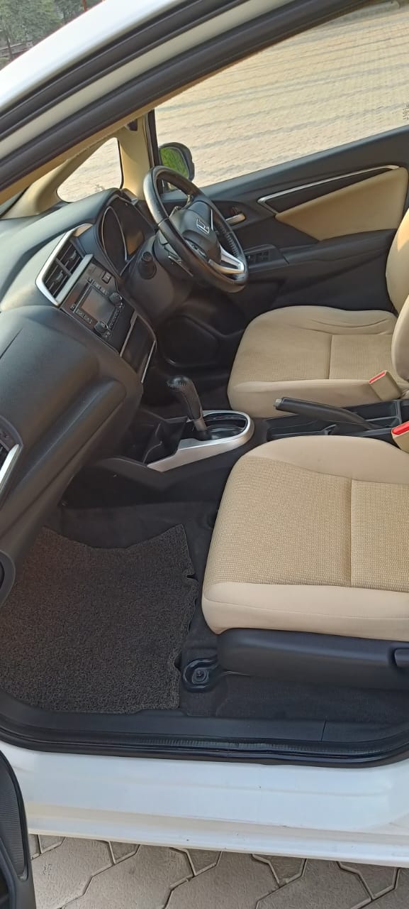 HONDA  JAZZ AUTO 2017