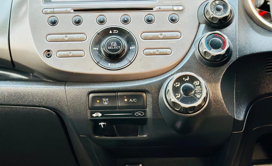 HONDA JAZZ 2011