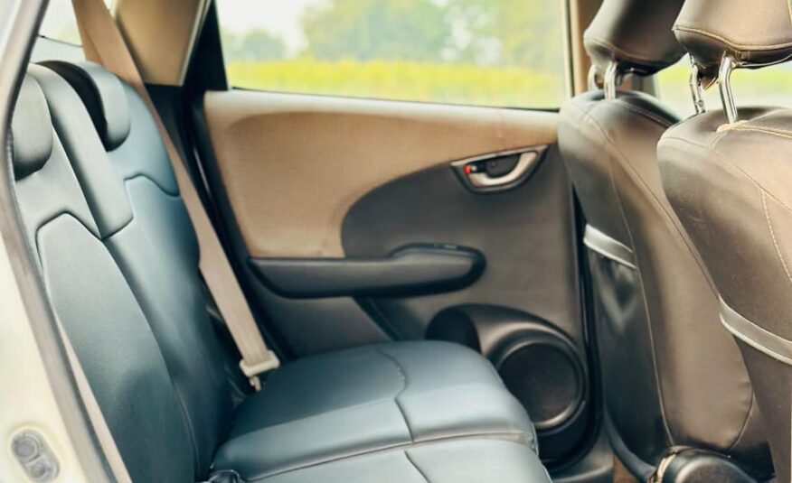 HONDA JAZZ 2011