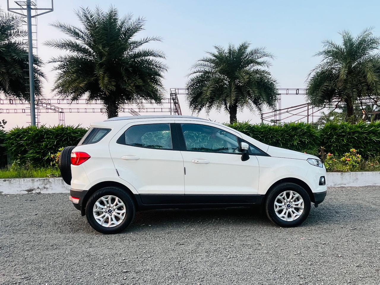 FORD ECOSPORT TITANIUM