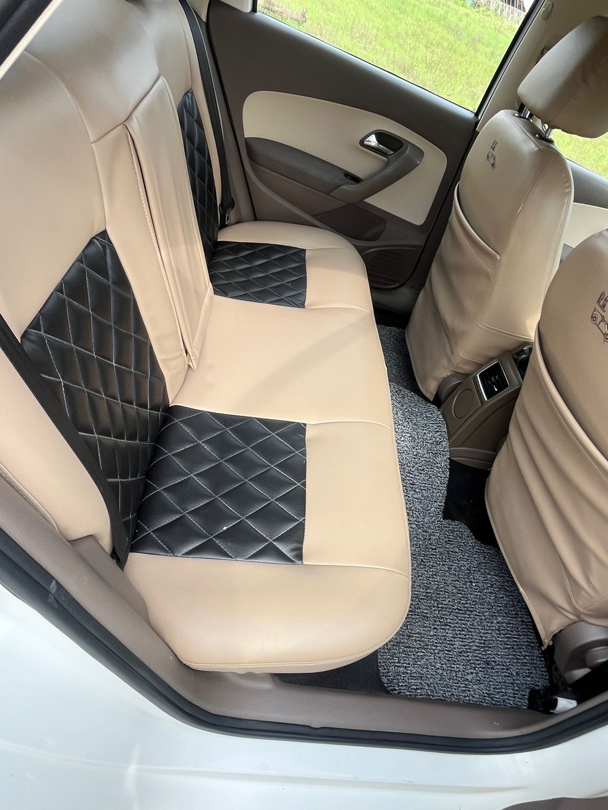 SKODA RAPID AMBITION  2013/2012