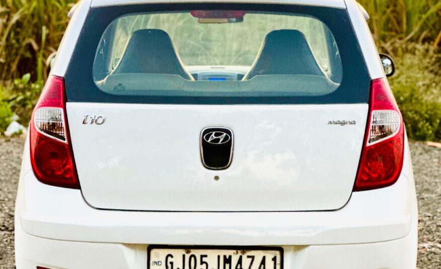 HYUNDAI I10  2015
