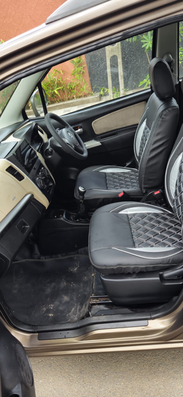 MARUTI  SUZUKI  WAGONR  2017