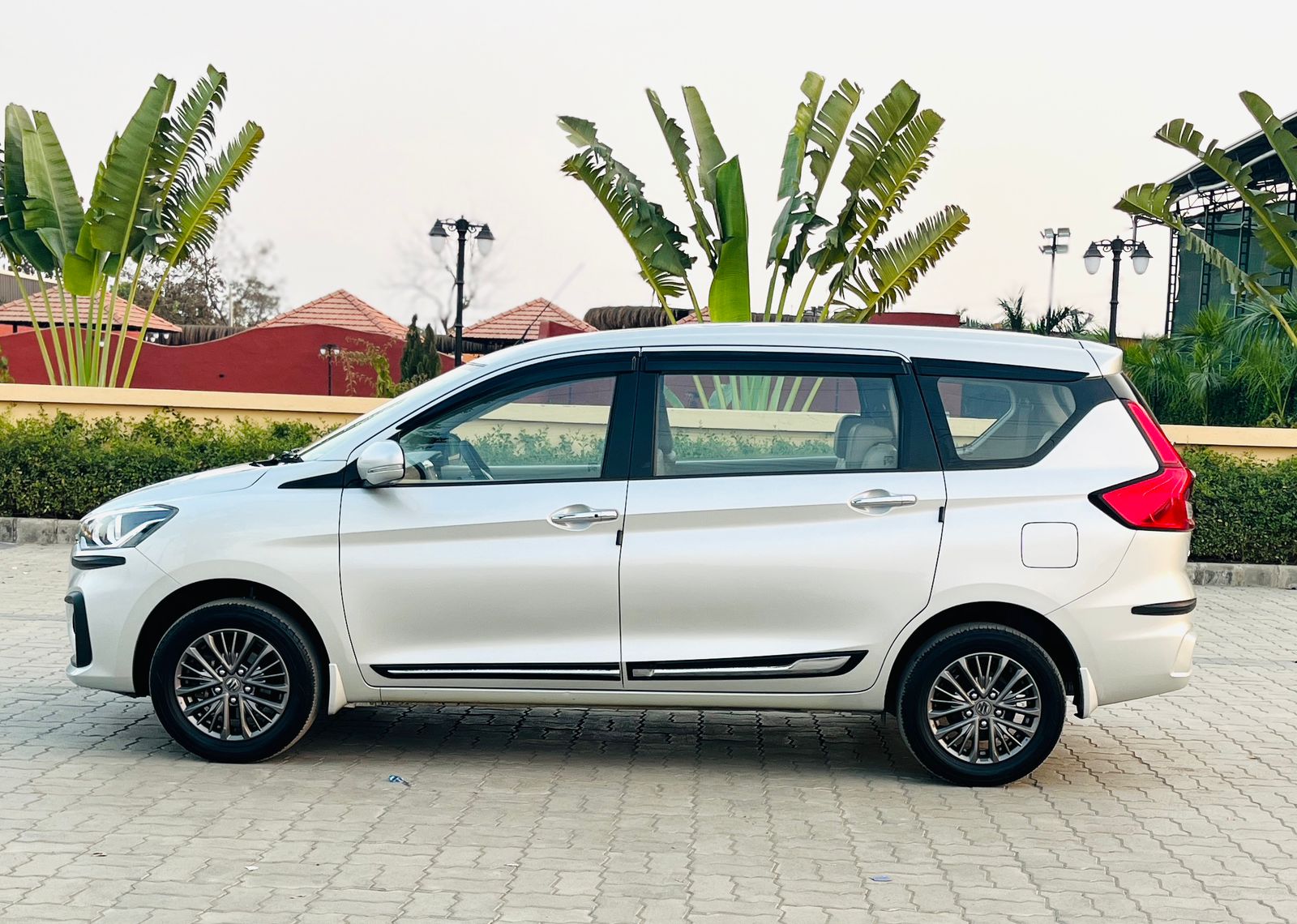 MARUTI SUZUKI ERTIGA ZXI + 2020