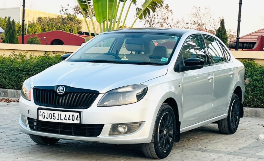 SKODA   RAPID 2015 ELEGANCE (AUTO)