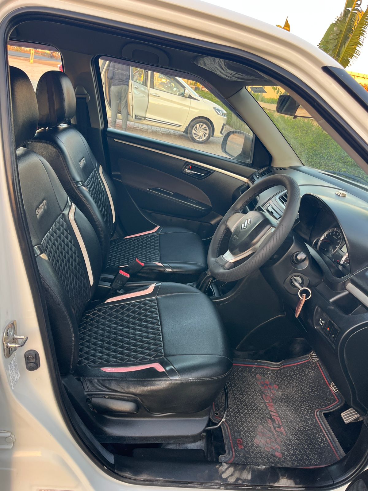 MARUTI SUZUK  SWIFT  2017