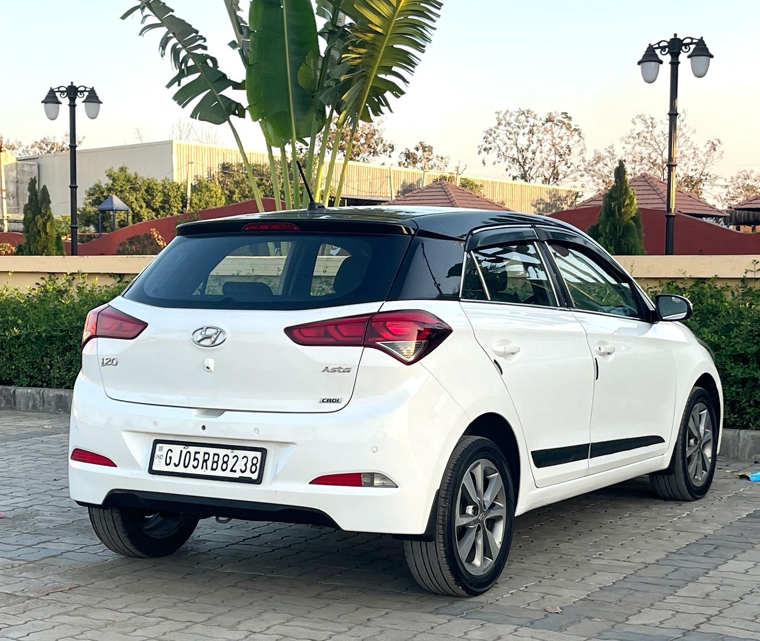 HYUNDAI  I20 ELITE ASTA DUAT TONE2017
