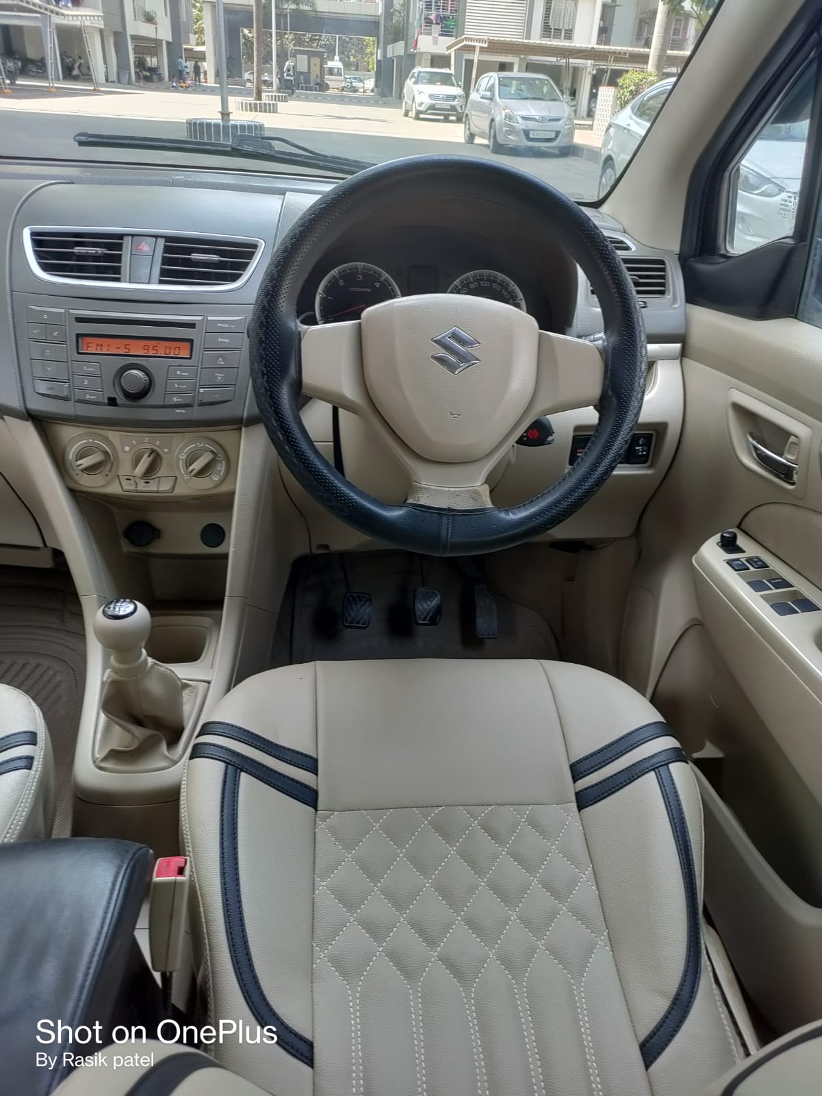 MARUTI SUZUKI ERTIGA 2013