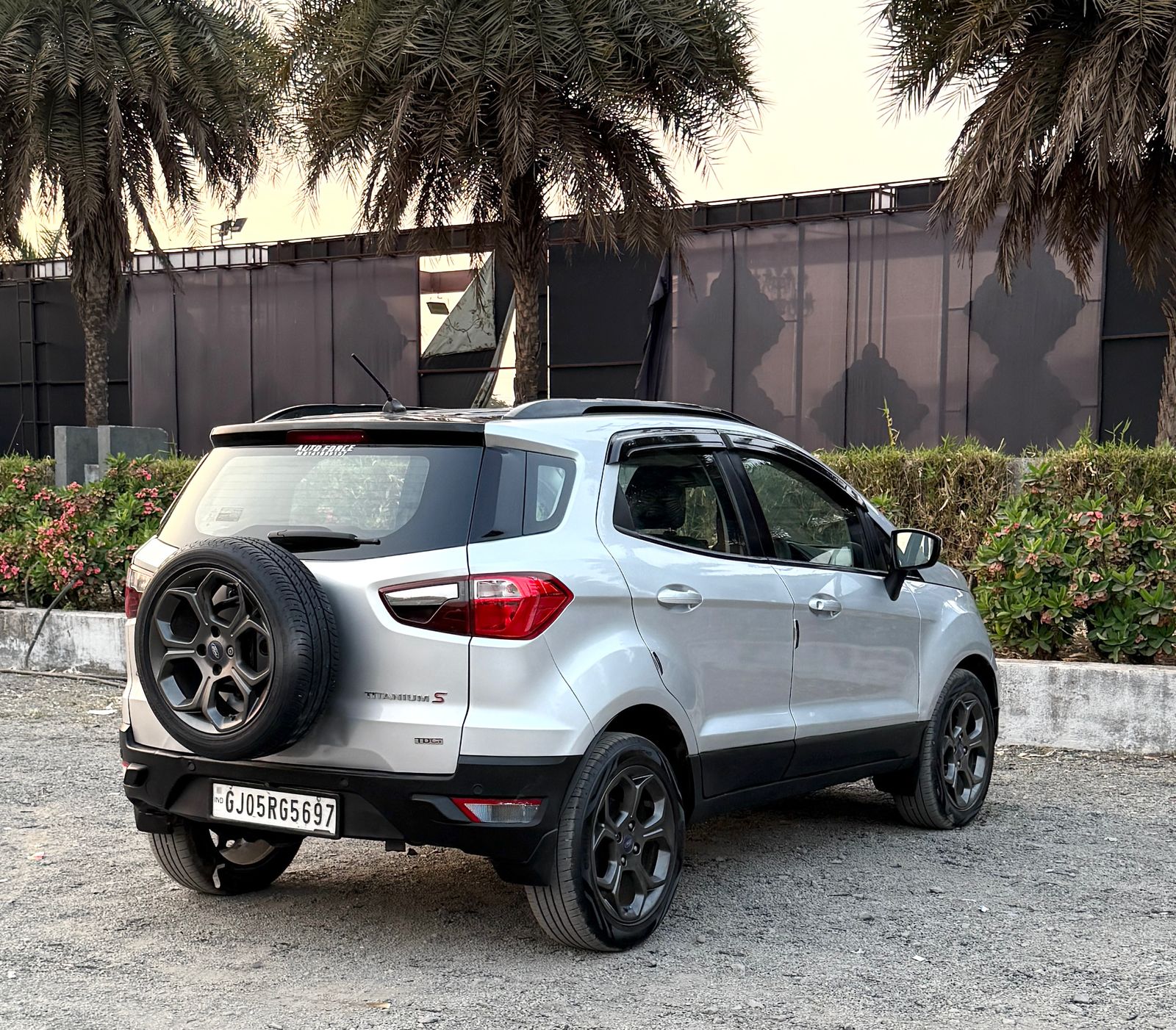 ECOSPORT TITANIUM PLUS (S) SUNROOF 2019
