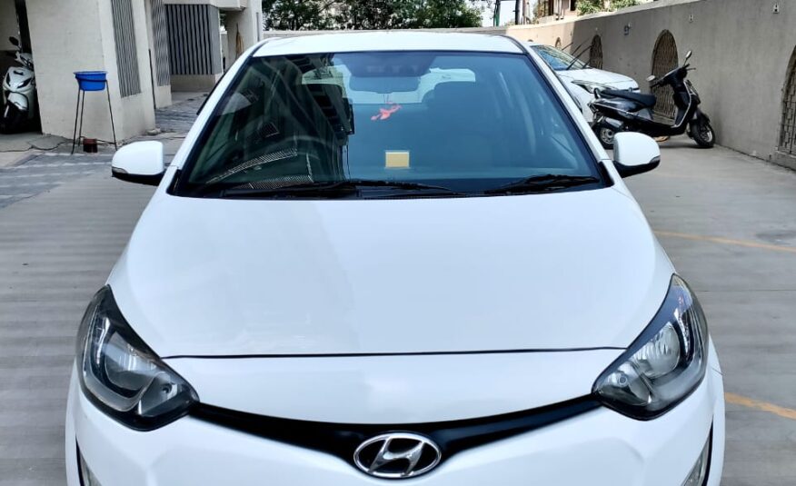 HYUNDAI  I 20 2012 SPORTS ABS