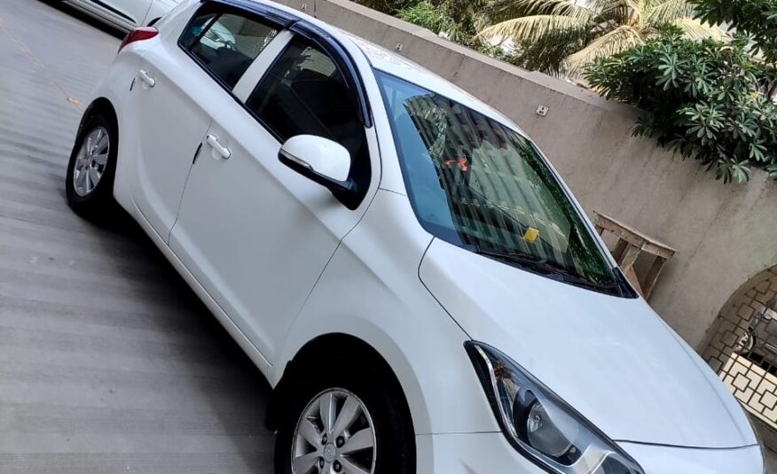 HYUNDAI  I 20 2012 SPORTS ABS