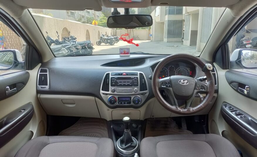 HYUNDAI  I 20 2012 SPORTS ABS